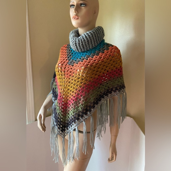 Crochet Boho Poncho - Picture 2 of 9